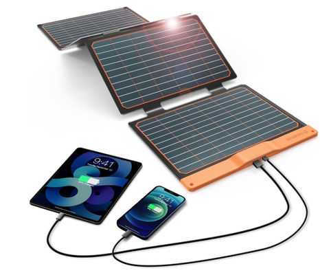 折りたたむUSBポータブル太陽光充電器 モノクリスタル光伏モジュール 18W